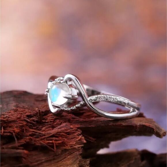 Round Cut Moonstone Ring Female Jewelry Delicate Design - Picture 10 of 12